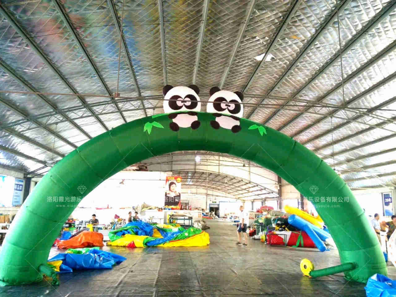 袁州熊猫喷绘拱门
